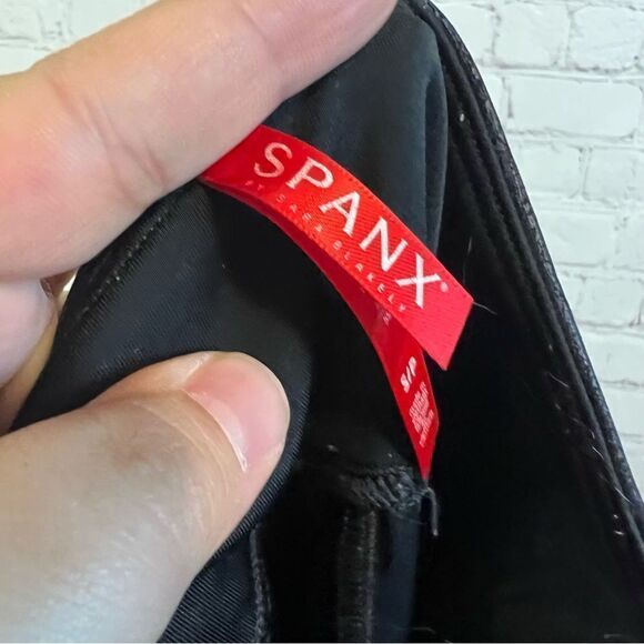 SPANX Women's Faux Leather Side Stripe Legging Black High Waisted 20187R Sz sma - Picture 5 of 8